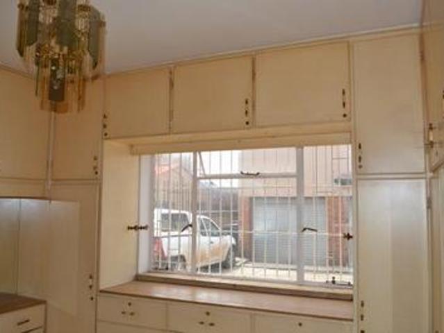 1 bedroom flat brakpan central