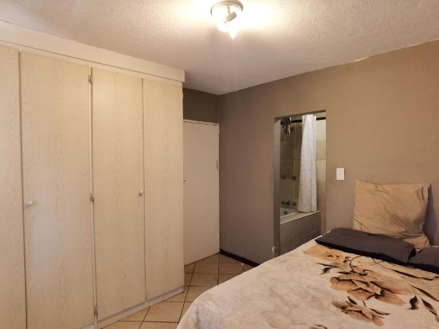 1 Bedroom flat for sale in The Orchards, Akasia