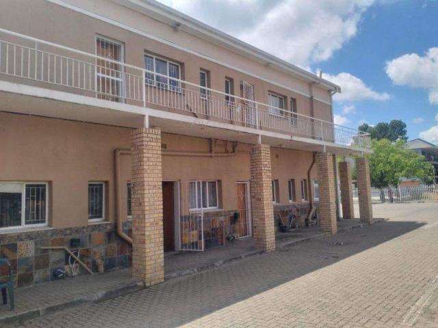 1 Bedroom flat for sale in Willows