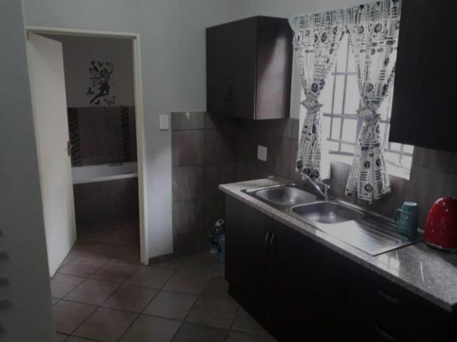 1 Bedroom Flat For Sale in Hoeveld Park