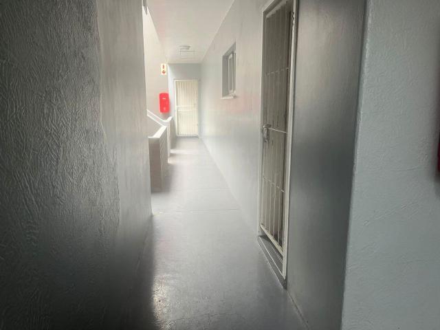 1 Bedroom Flat For Sale in Quigney