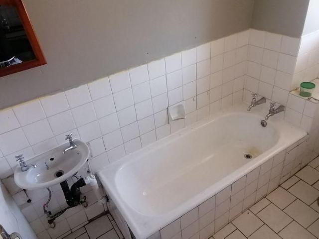 1 Bedroom flat for sale in Sunnyside, Pretoria
