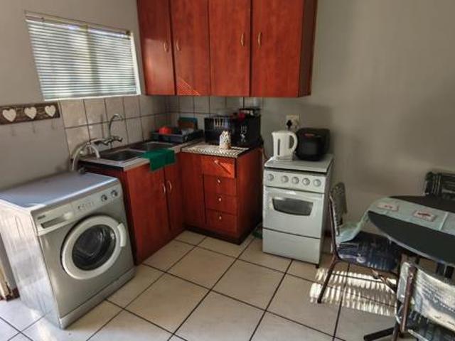 1 Bedroom Flat in Upington Central