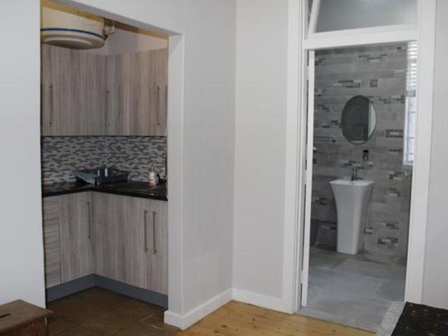 1 Bedroom Flat in Vincent