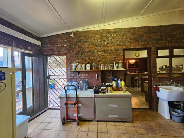 1 Bedroom Flat in Vredenburg