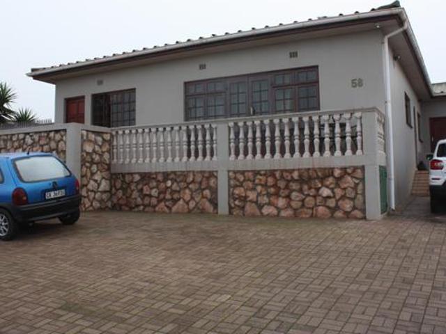 1 Bedroom Flat in Vredenburg