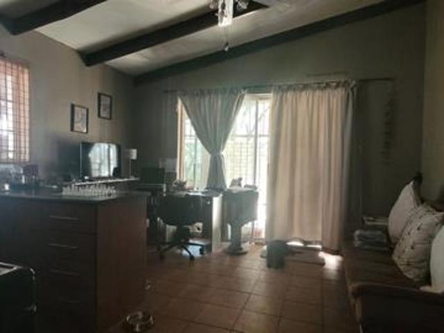 1 Bedroom Flat in West Acres