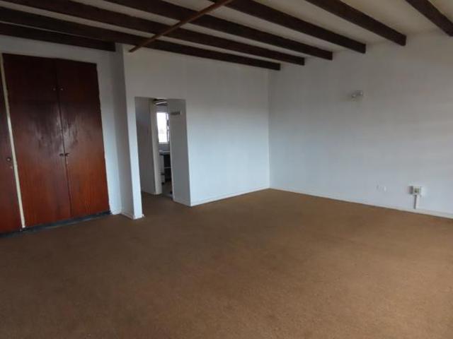 1 Bedroom Flat in Witpoortjie