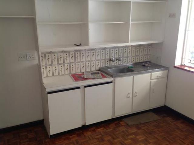 1 Bedroom Flat in Wynberg