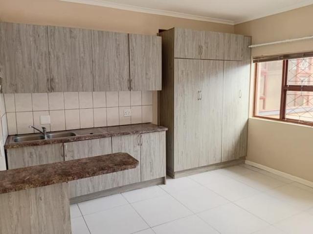 1 Bedroom Flat in Bonza Bay