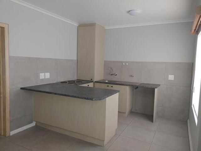 1 Bedroom Flat in Durbanville Central