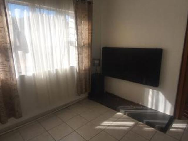 1 Bedroom Flat in Glen Anil