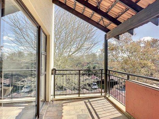 1 Bedroom Flat in Hazeldean Silverlakes Surroundings