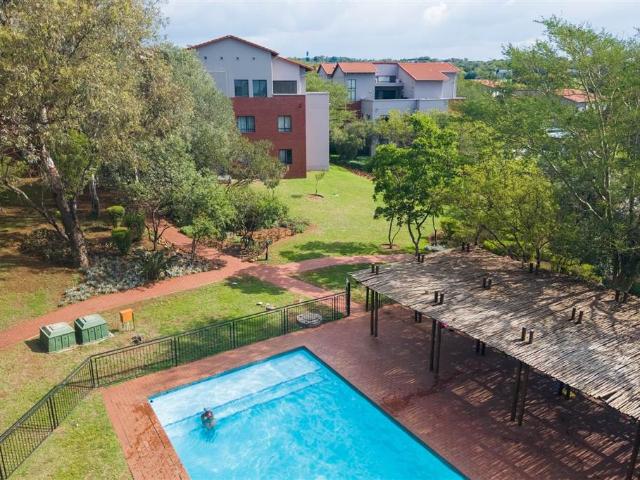 1 Bedroom Flat in Jackal Creek Golf Estate
