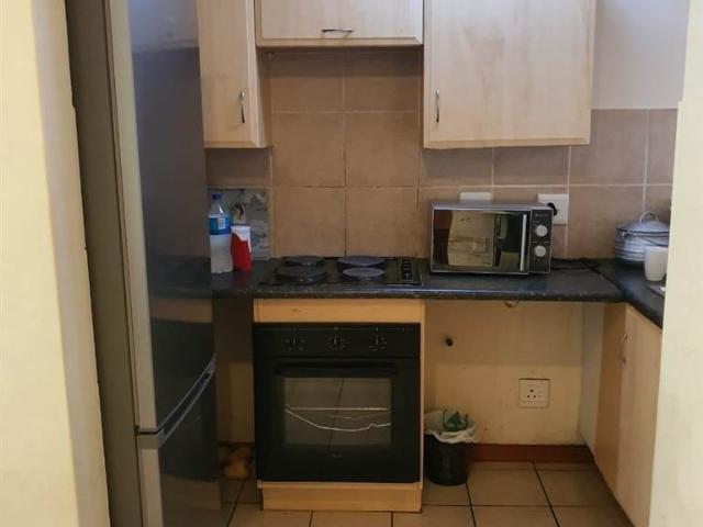 1 Bedroom Flat in Karen Park