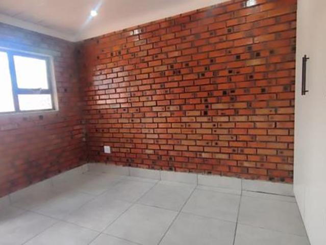 1 Bedroom Flat in Langenhoven Park