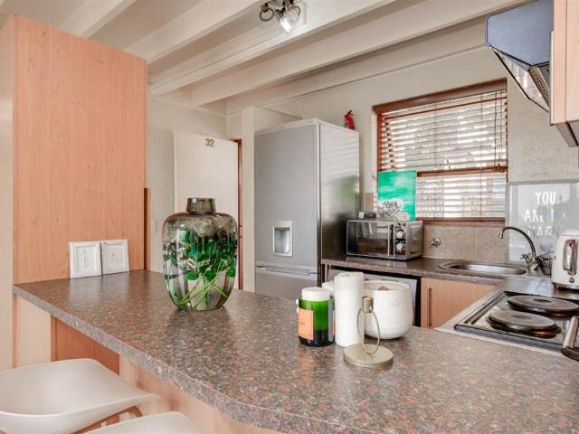 1 Bedroom Flat in Lonehill