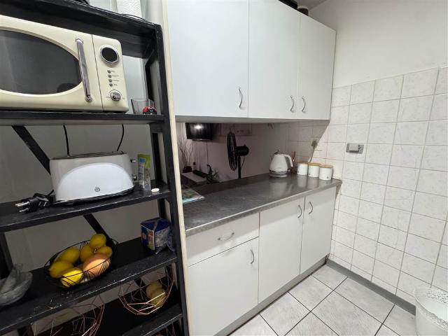 1 Bedroom Flat in Meerensee