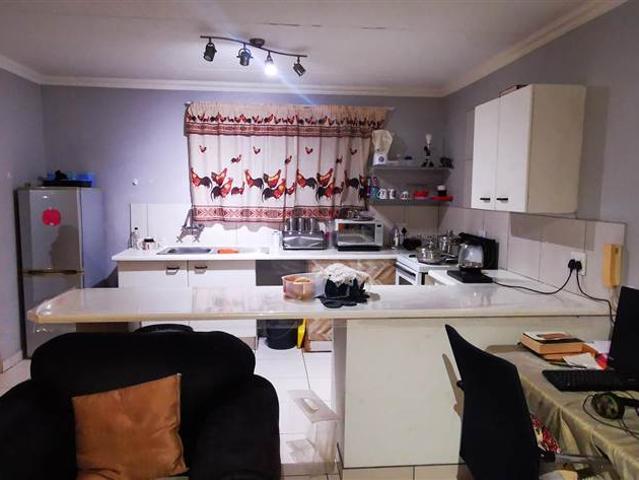 1 Bedroom Flat in Monument