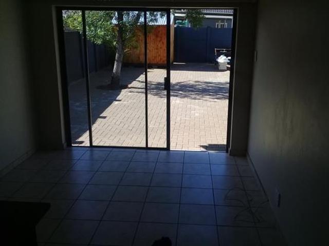 1 Bedroom Flat in Monument Heights