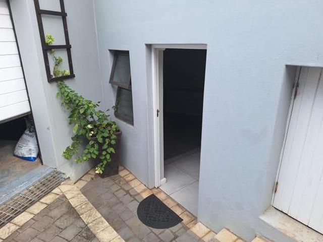 1 Bedroom Flat in Morningside