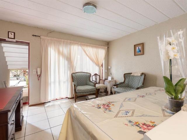 1 Bedroom Flat in Morningside