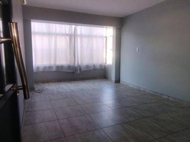 1 Bedroom Flat in Morningside