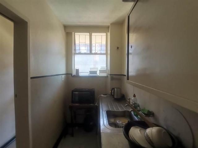 1 Bedroom Flat in Muckleneuk