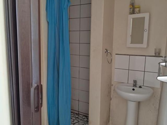 1 Bedroom Flat in Oatlands North