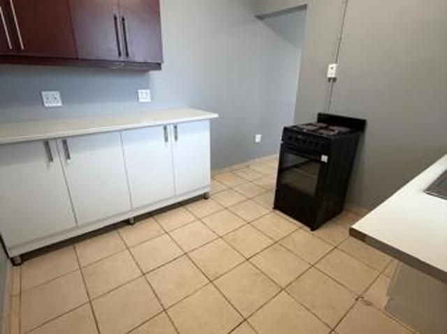 1 Bedroom Flat in Park Hill