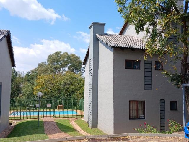 1 Bedroom Flat in Paulshof