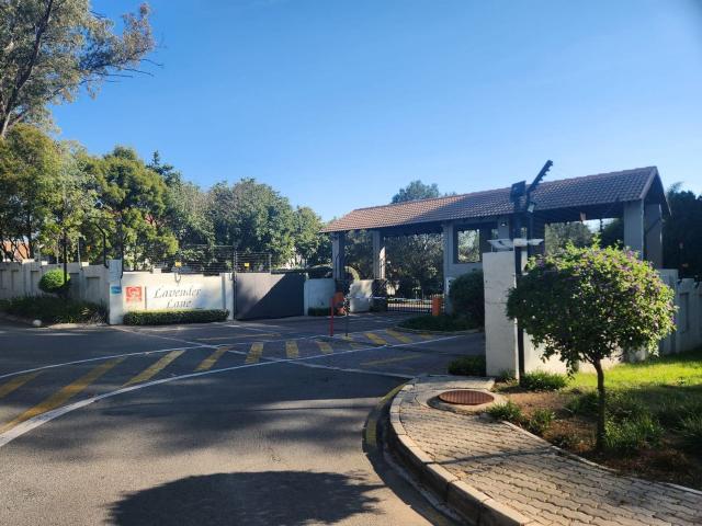 1 Bedroom Flat in Paulshof