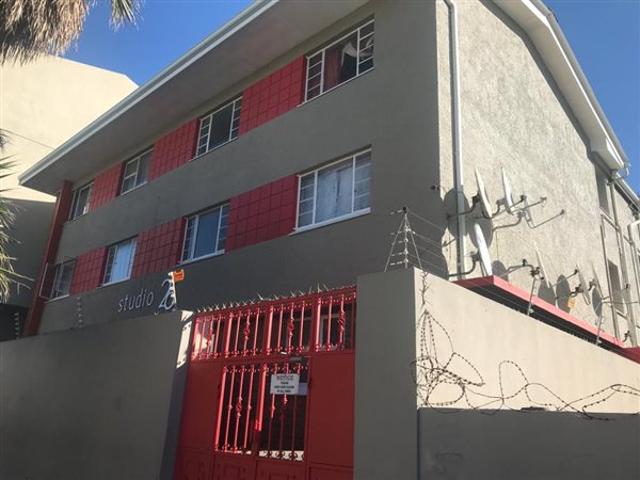 1 Bedroom Flat in Quigney