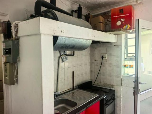1 Bedroom Flat in Quigney