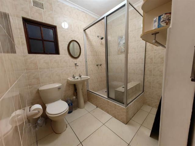 1 Bedroom Flat in Scottburgh Central
