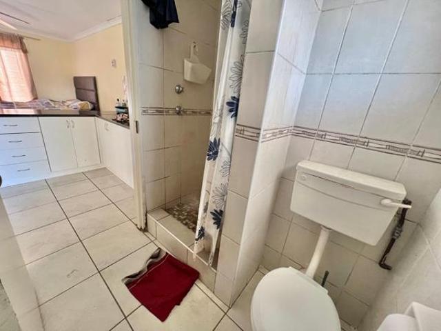 1 Bedroom Flat in Scottsville