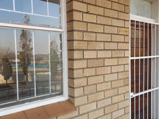 1 Bedroom Flat in Secunda Central