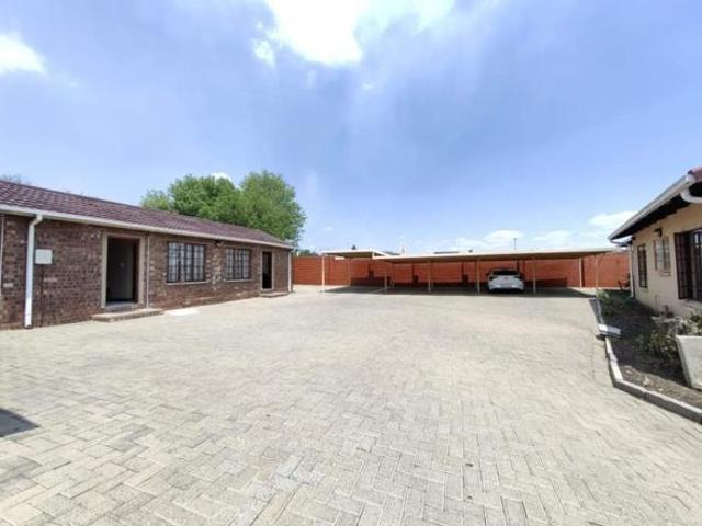 1 Bedroom Flat in Secunda