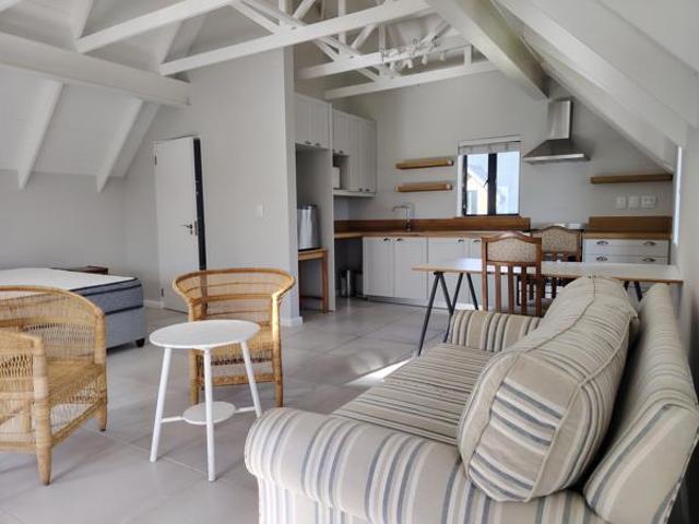 1 Bedroom Flat in Sir Lowrys