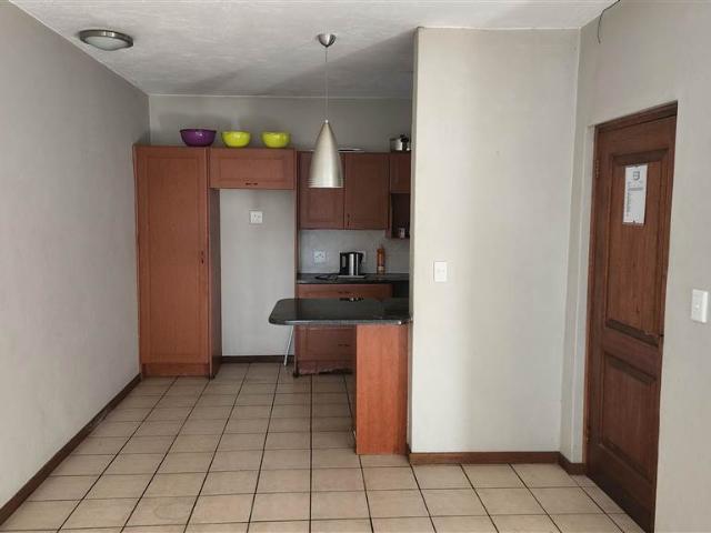 1 Bedroom Flat in Sonheuwel