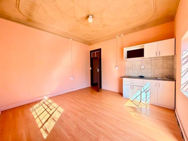 1 Bedroom Flat in South Kensington