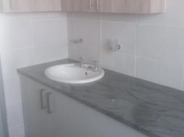 1 Bedroom Flat in South Ridge
