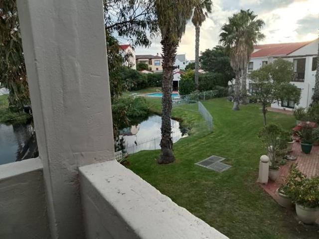 1 Bedroom Flat in Strand North