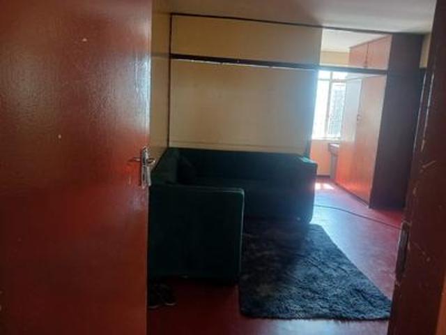 1 bedroom flat on the market in hill.
