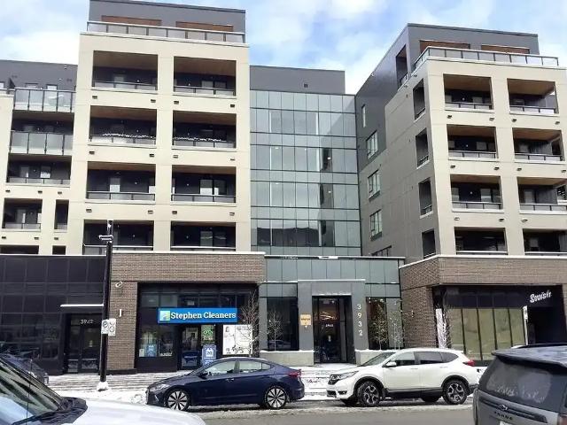 1 Bedroom Furnished University District Condo