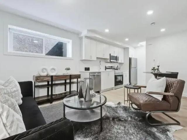 1 Bedroom House Calgary AB 103215668