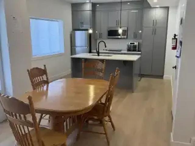 1 Bedroom House Calgary AB 104470331