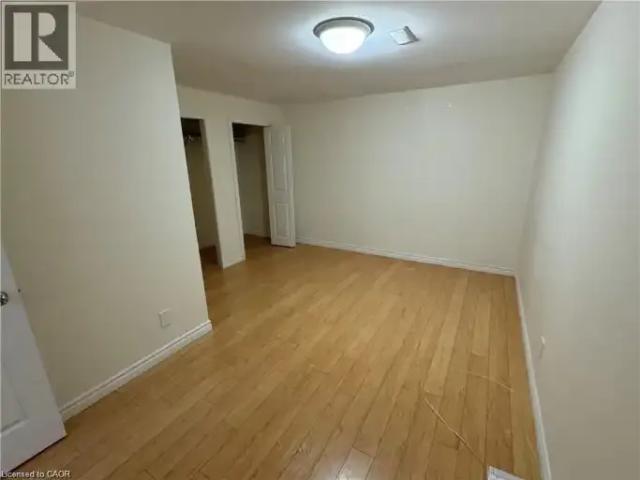1 Bedroom House Cambridge ON 102204192