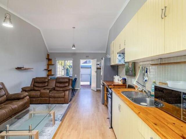 1 Bedroom House Cape Town Western Cape 102667444