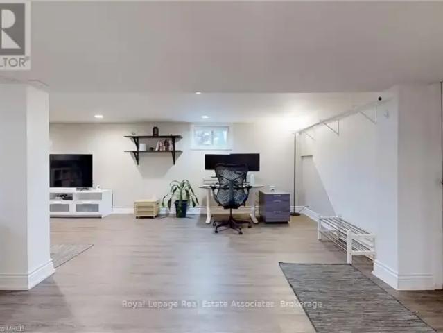 1 Bedroom House Burlington ON 100669160